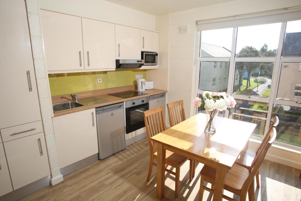 Corrib Village Apartments University Of Galway Eksteriør billede
